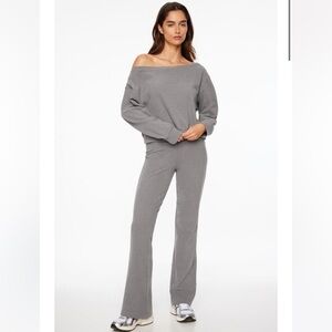SET Brushed Flared Pants (XS) + Off Shoulder Sweater (S) | DYNAMITE